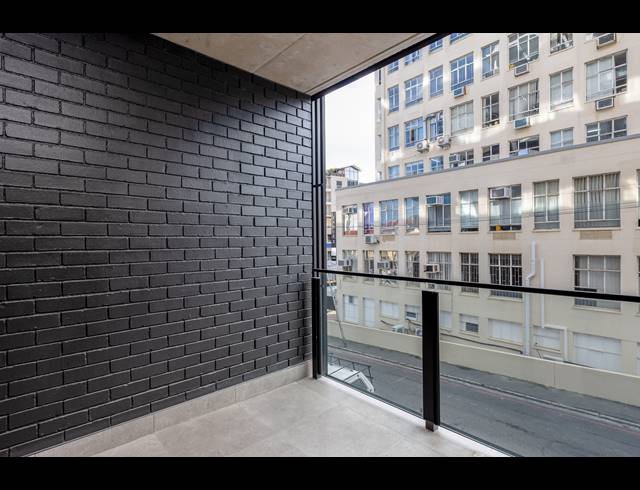 1 BEDROOM APARTMENT TO LET IN SEA POINT